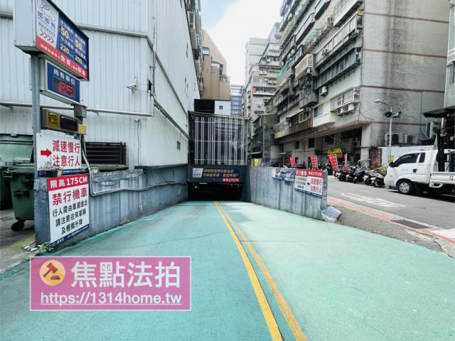 台北萬華法拍大樓-8