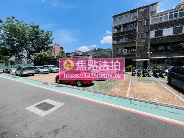 台北文山區透天法拍-8