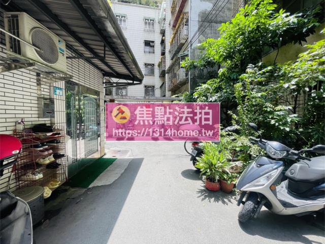 板橋公寓法拍-8