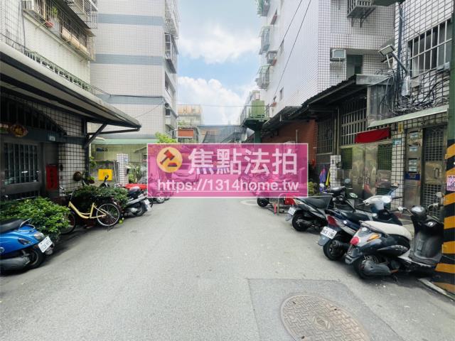 新北拍賣華廈-7