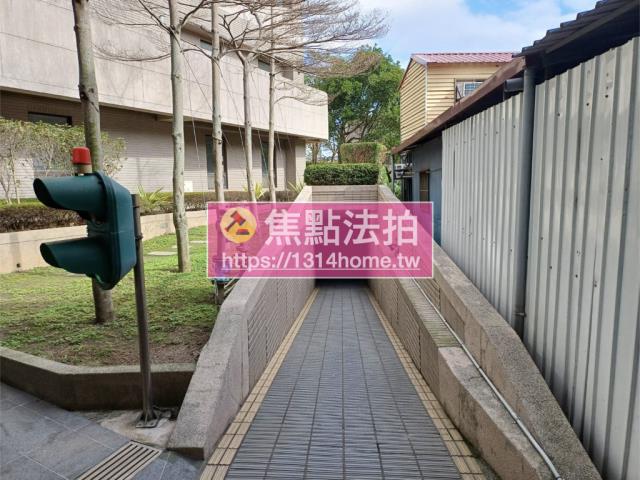 新北八里法拍大樓-6