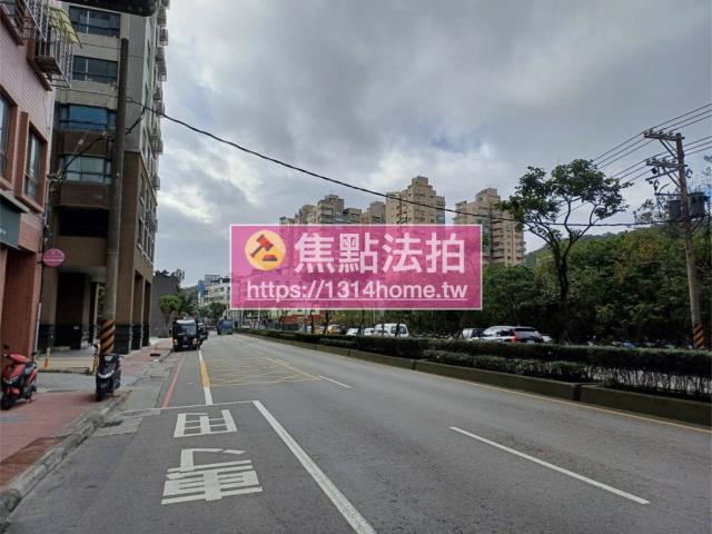 新北八里法拍大樓-8