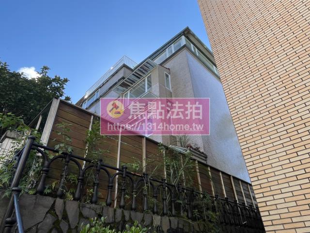 新北汐止法拍透天-1