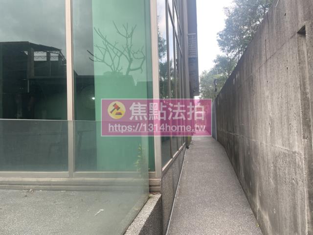 台北士林法拍大樓-4
