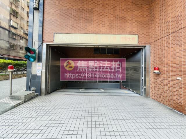 新北汐止大樓法拍-6