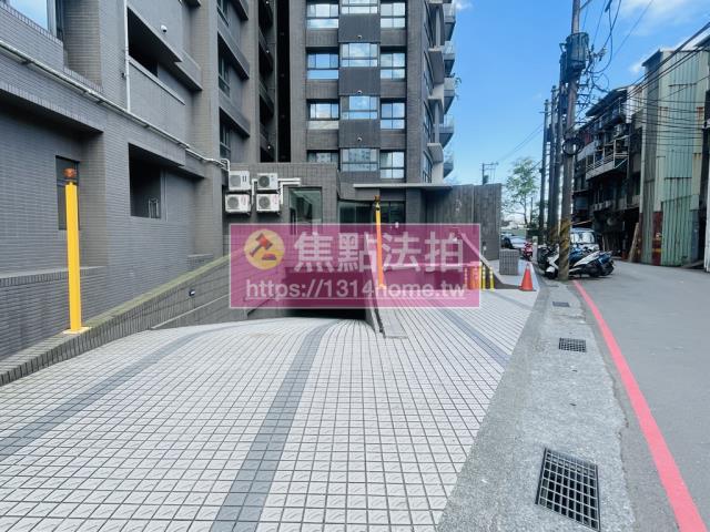 新北汐止大樓法拍-5