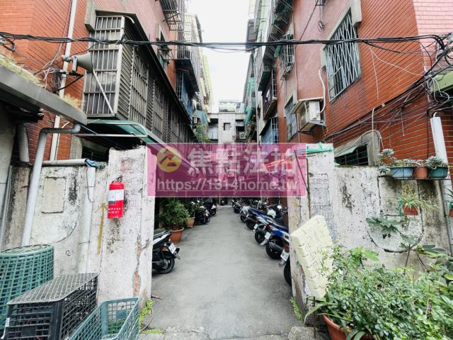 新北新莊法拍公寓-11